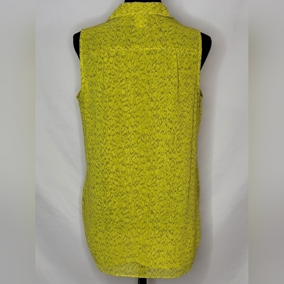 CAbi Reign Chartreuse Ruffle Sleeveless Pop-Over Button Front Blouse #3071 - S - Picture 5 of 10